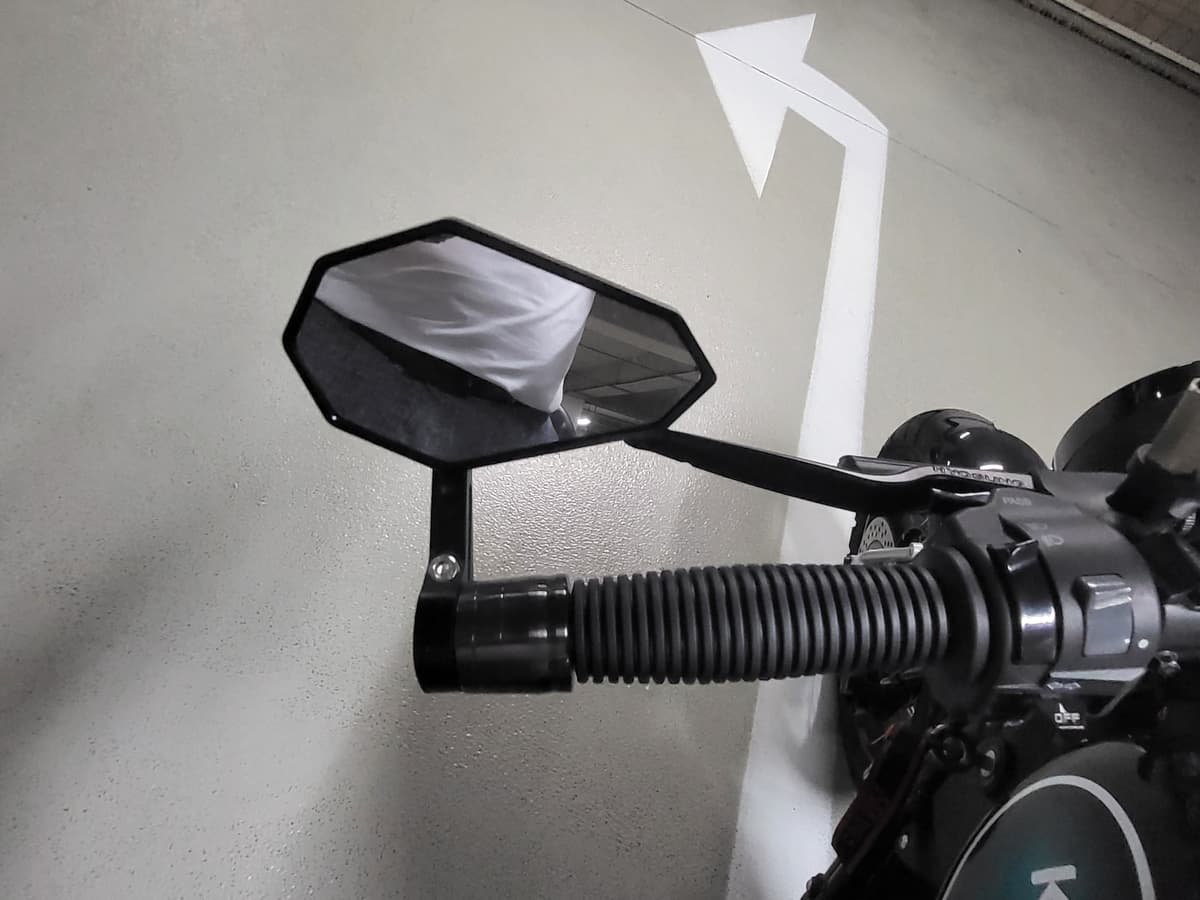 KR모터스 아퀼라 300 SS more