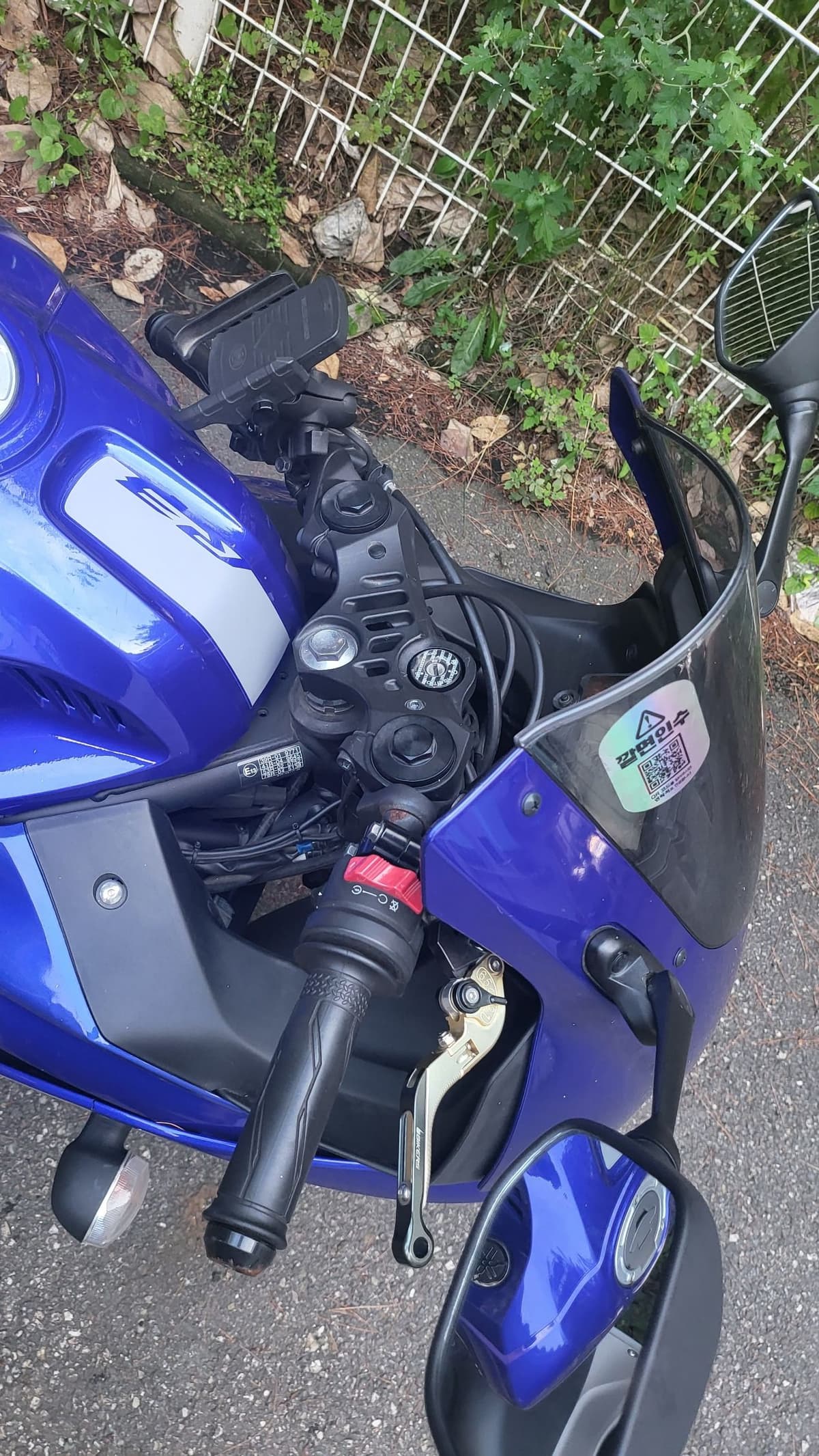 야마하 YZF R3 more