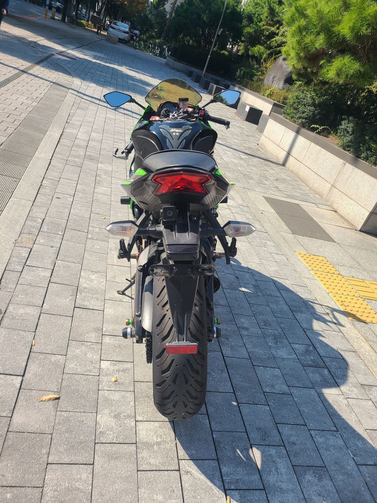 가와사키 닌자 ZX-6R 4
