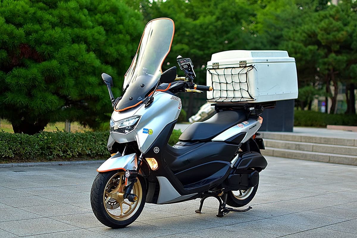 야마하 NMAX 125 9