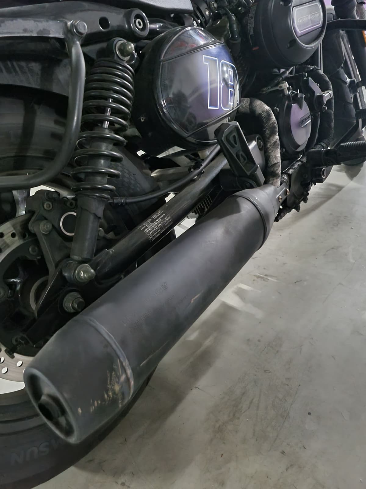 KR모터스 아퀼라 125 10