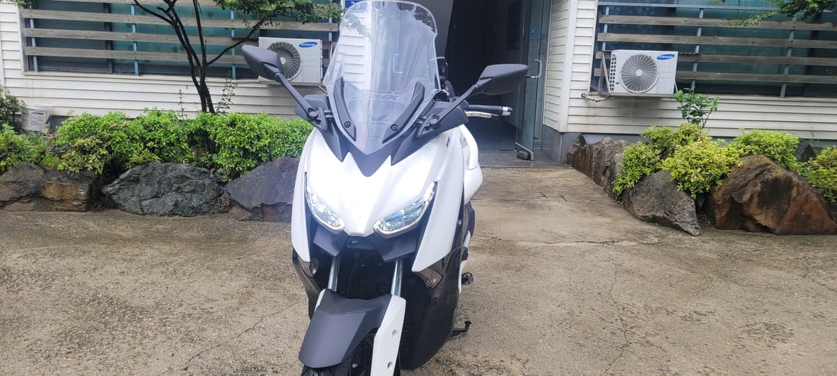 야마하 XMAX 300 ABS 3