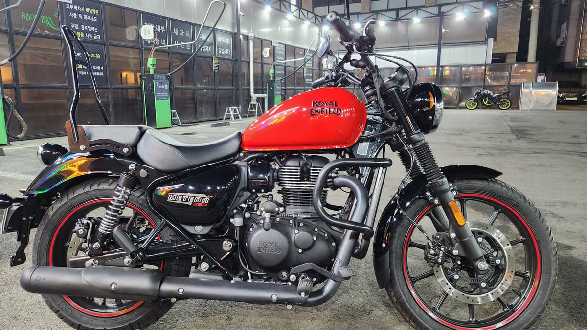 로얄엔필드 메테오 350 1
