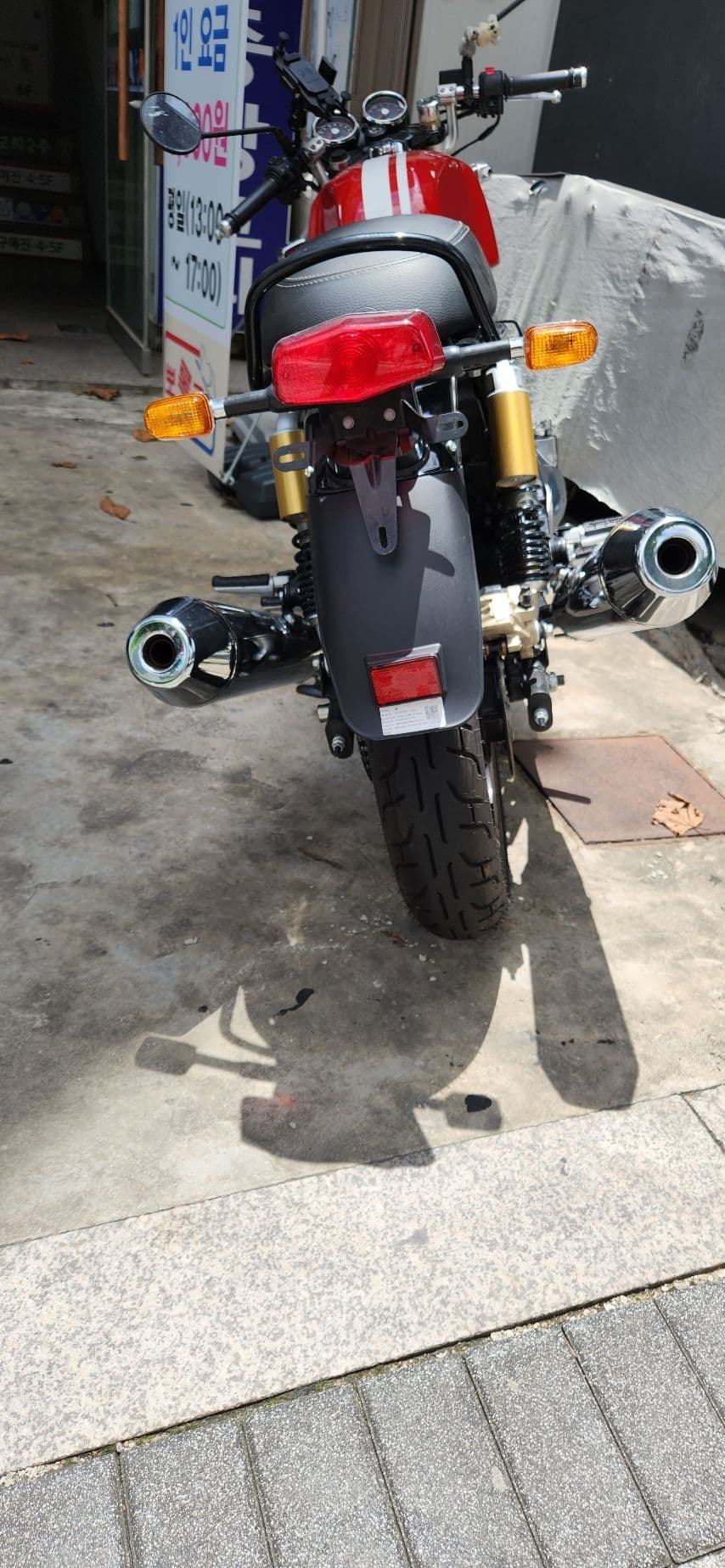 로얄엔필드 컨티넨탈 GT 650 4