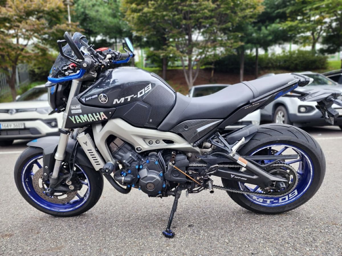 야마하 MT 09 2