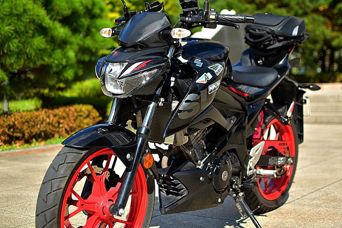 스즈키 GSX S 125 16