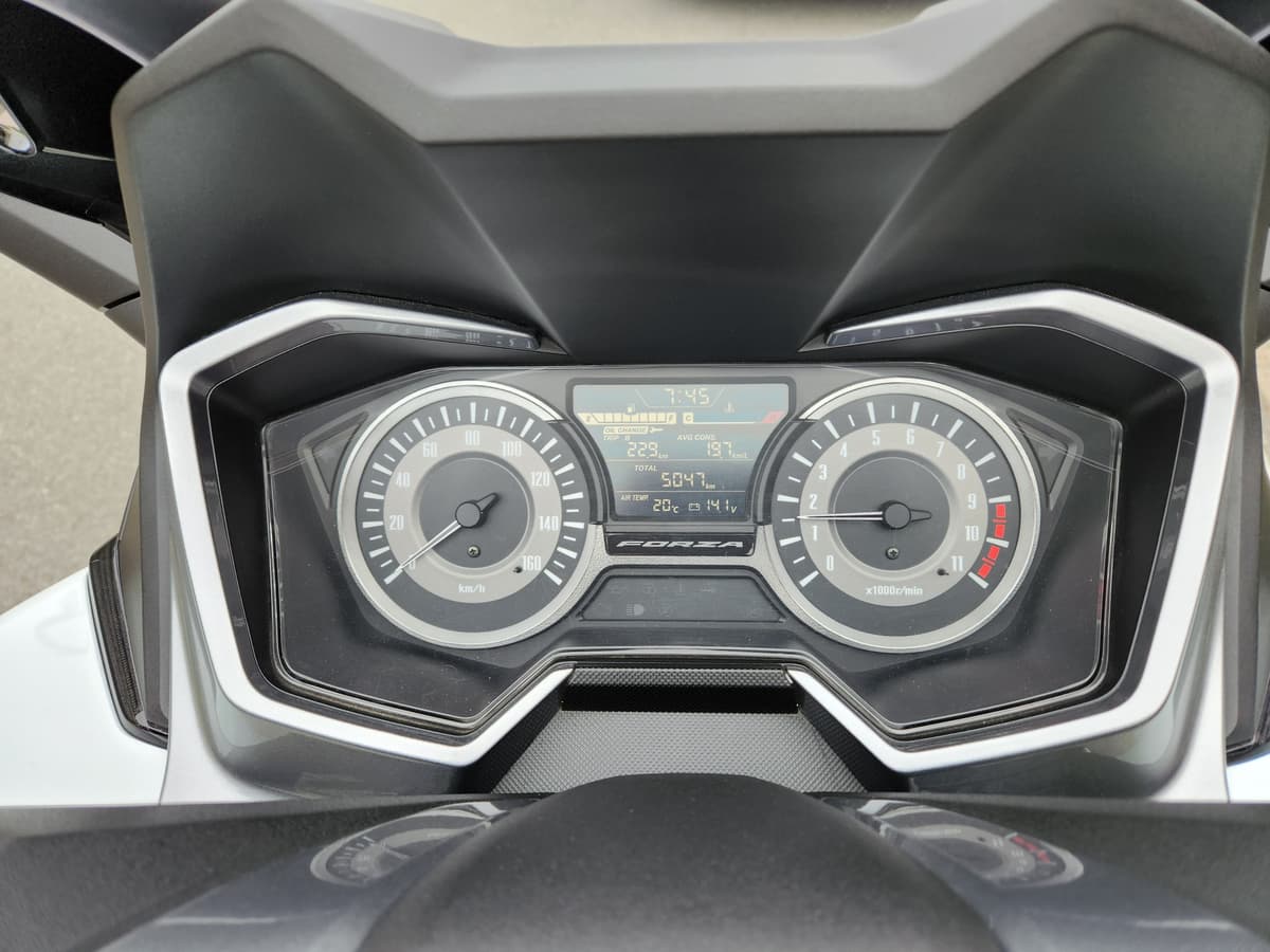 혼다 포르자 300 5