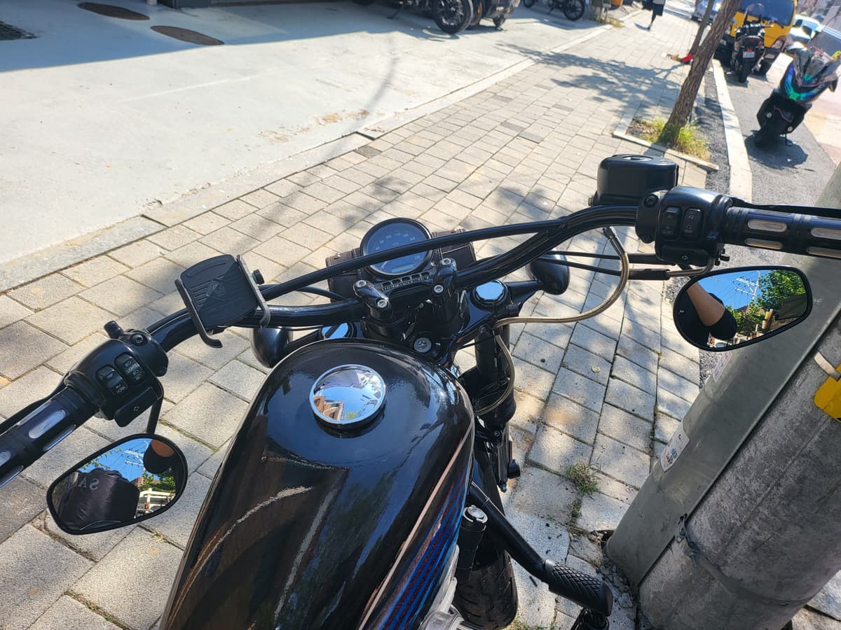 할리데이비슨 포티에잇 스페셜 more