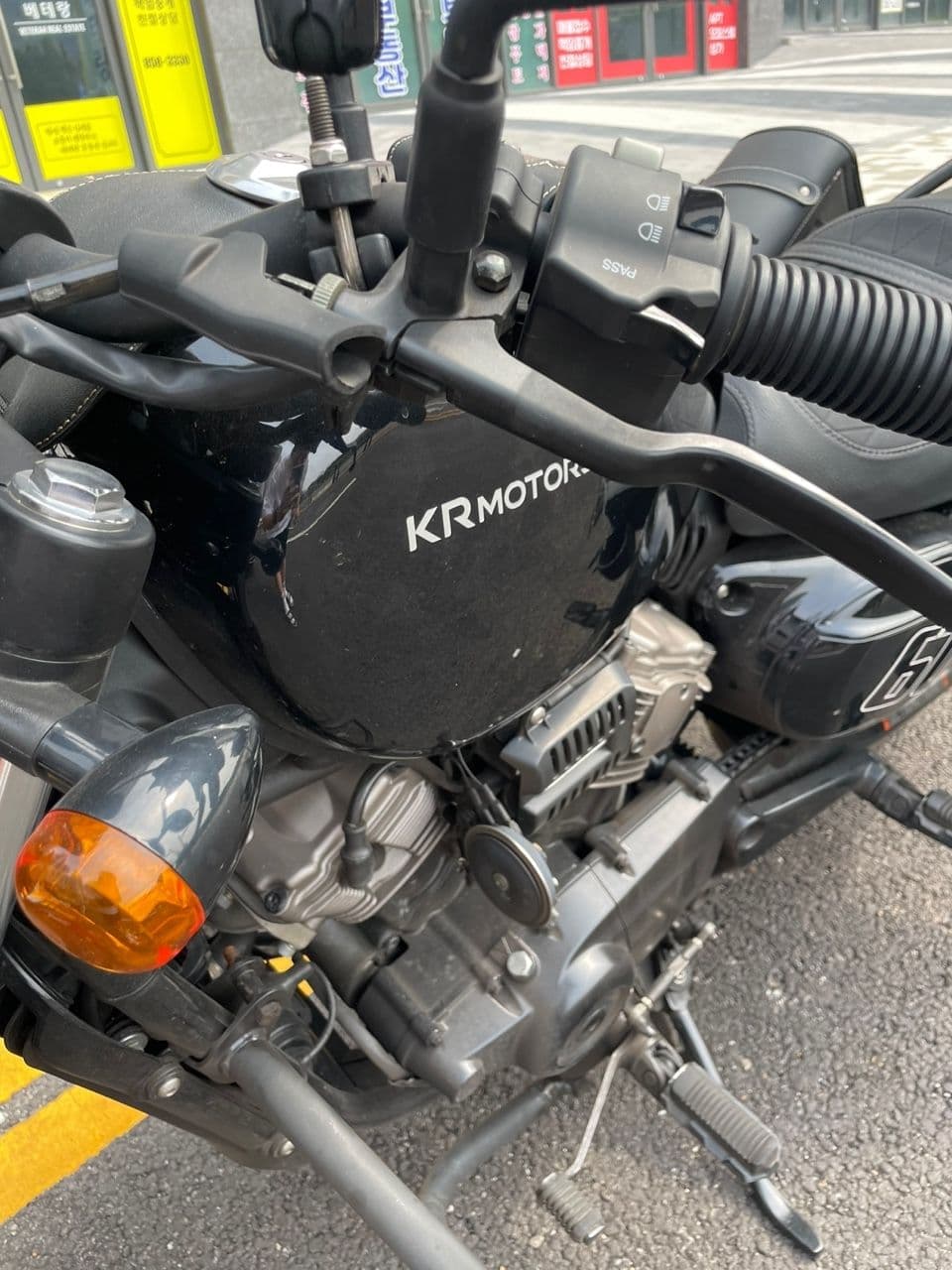 KR모터스 아퀼라 125 more