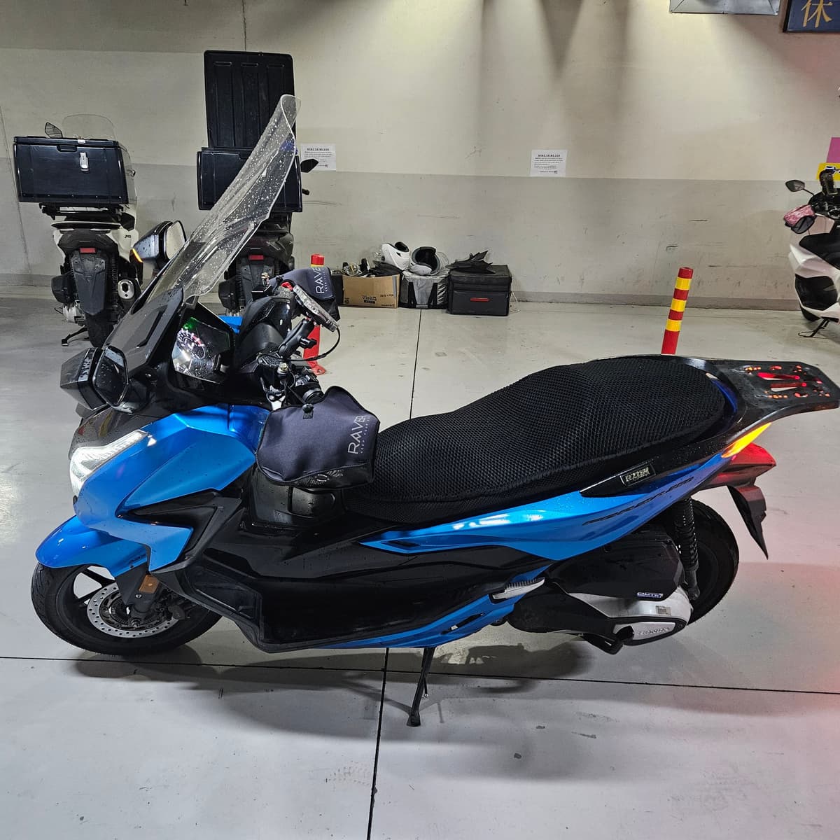 혼다 포르자 350 2