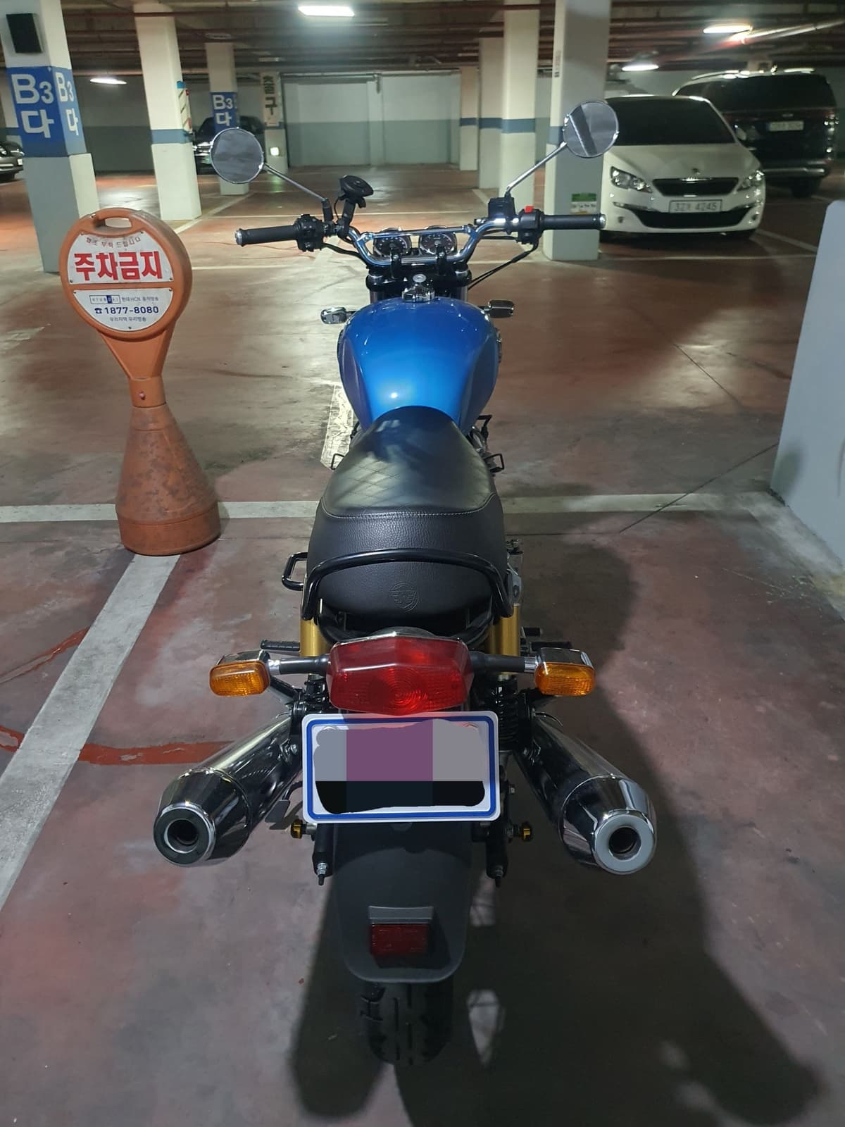 로얄엔필드 인터셉터 650 4