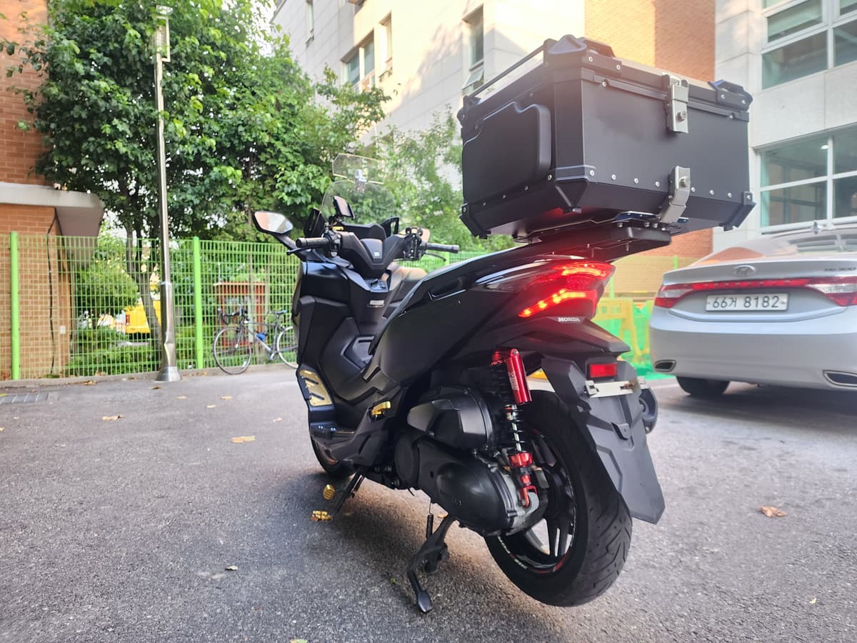 혼다 포르자 300 4