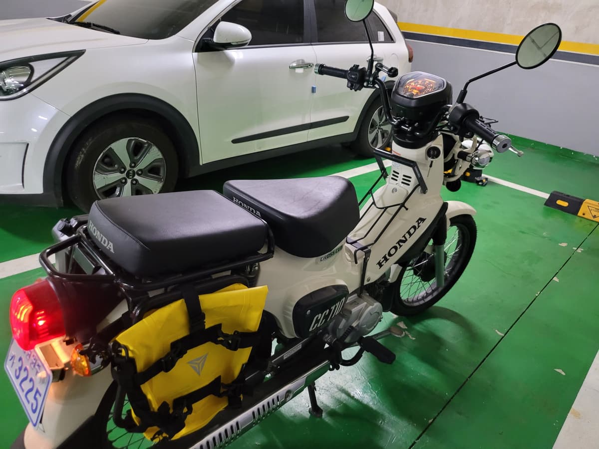 혼다 크로스 커브 110 1