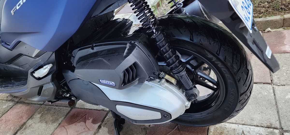 혼다 포르자 350 more