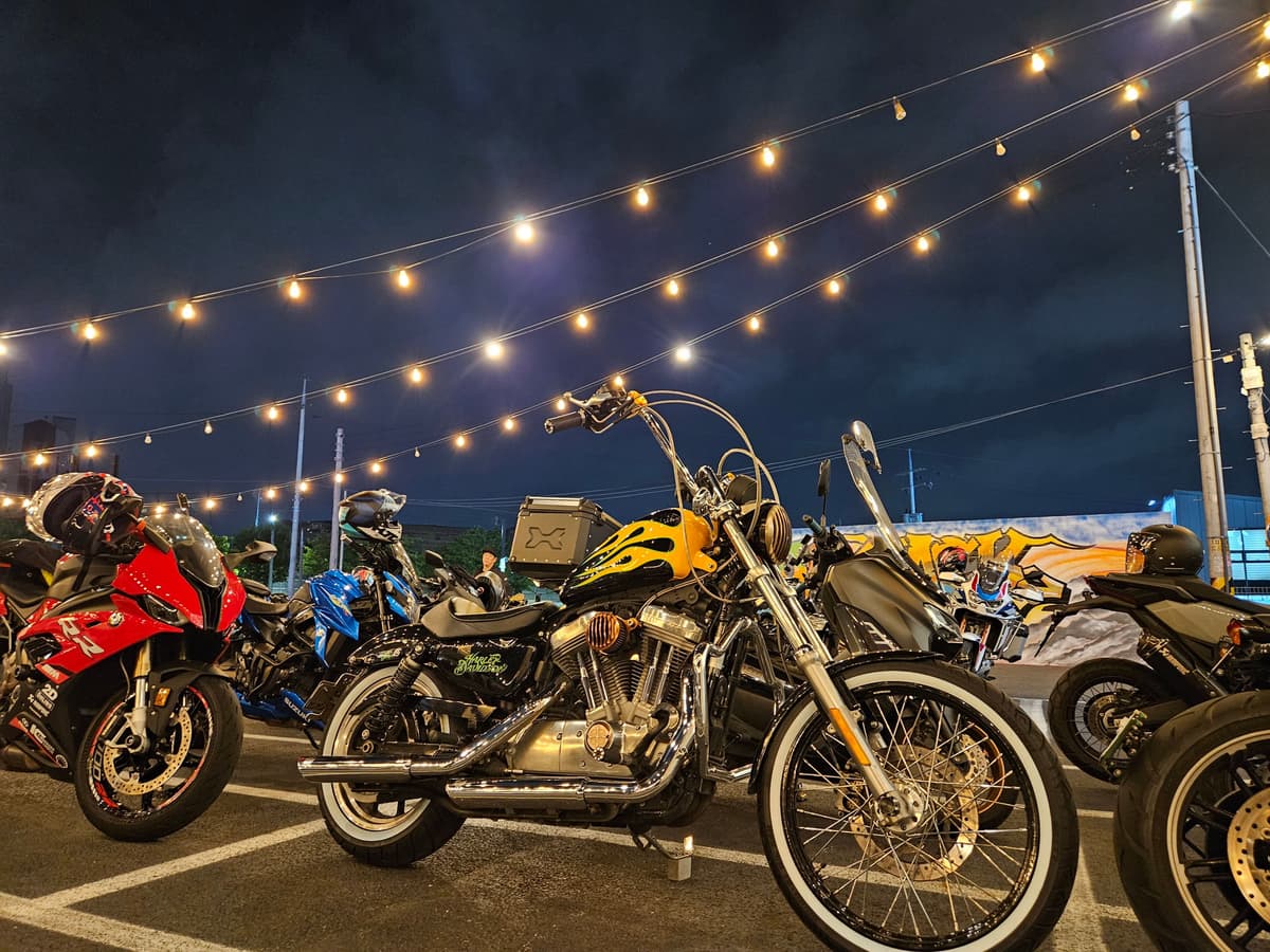 할리데이비슨 883 슈퍼로우 7