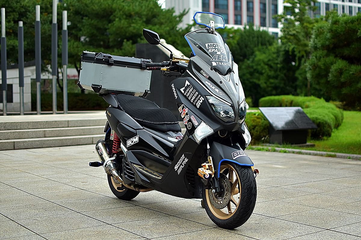 야마하 NMAX 125 9