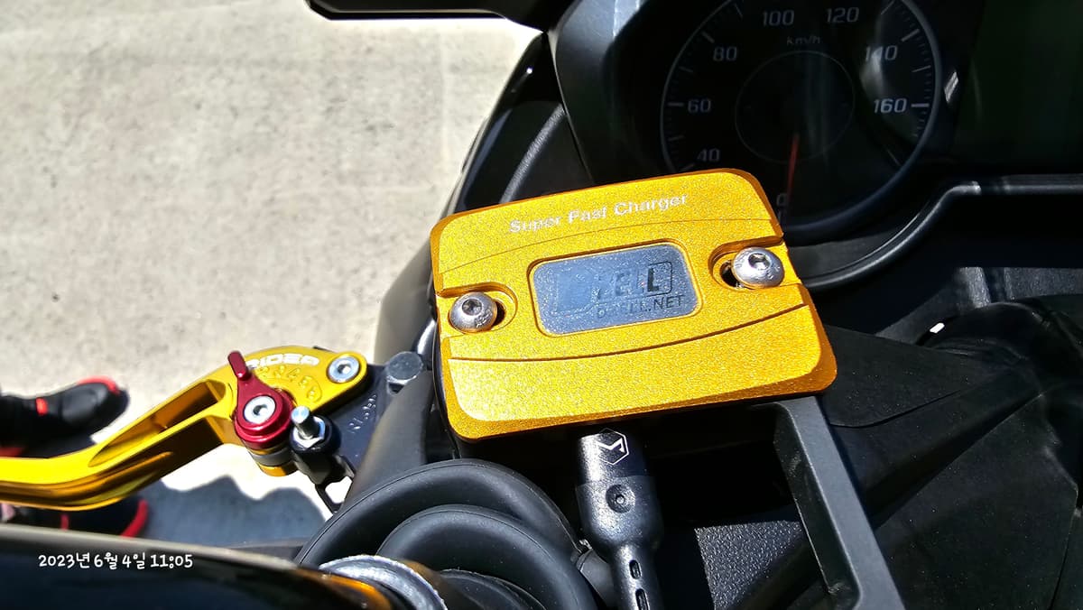 야마하 XMAX 300 ABS 16