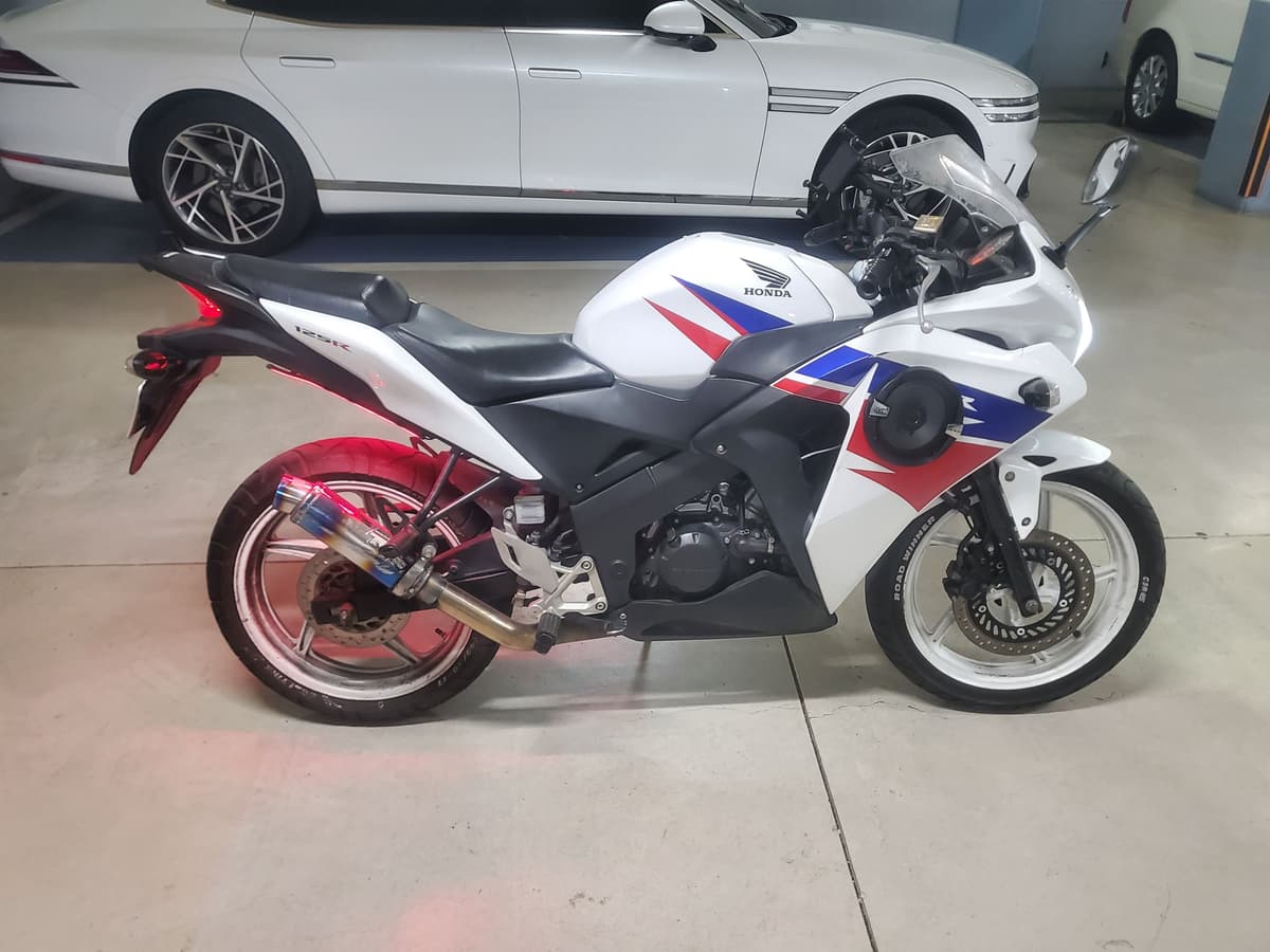 혼다 CBR 125 R 1