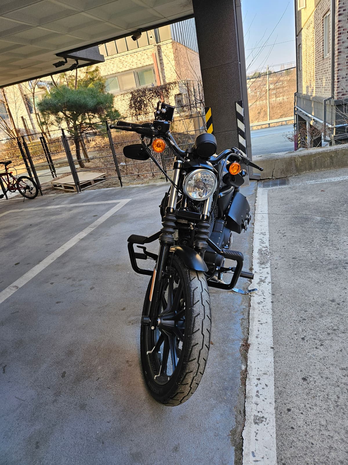 할리데이비슨 아이언 883 3