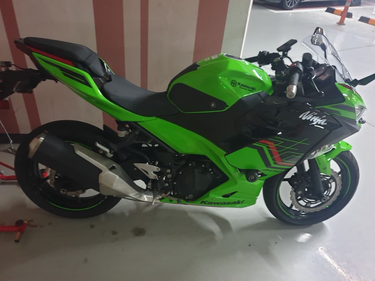 가와사키 닌자 400 ABS 2