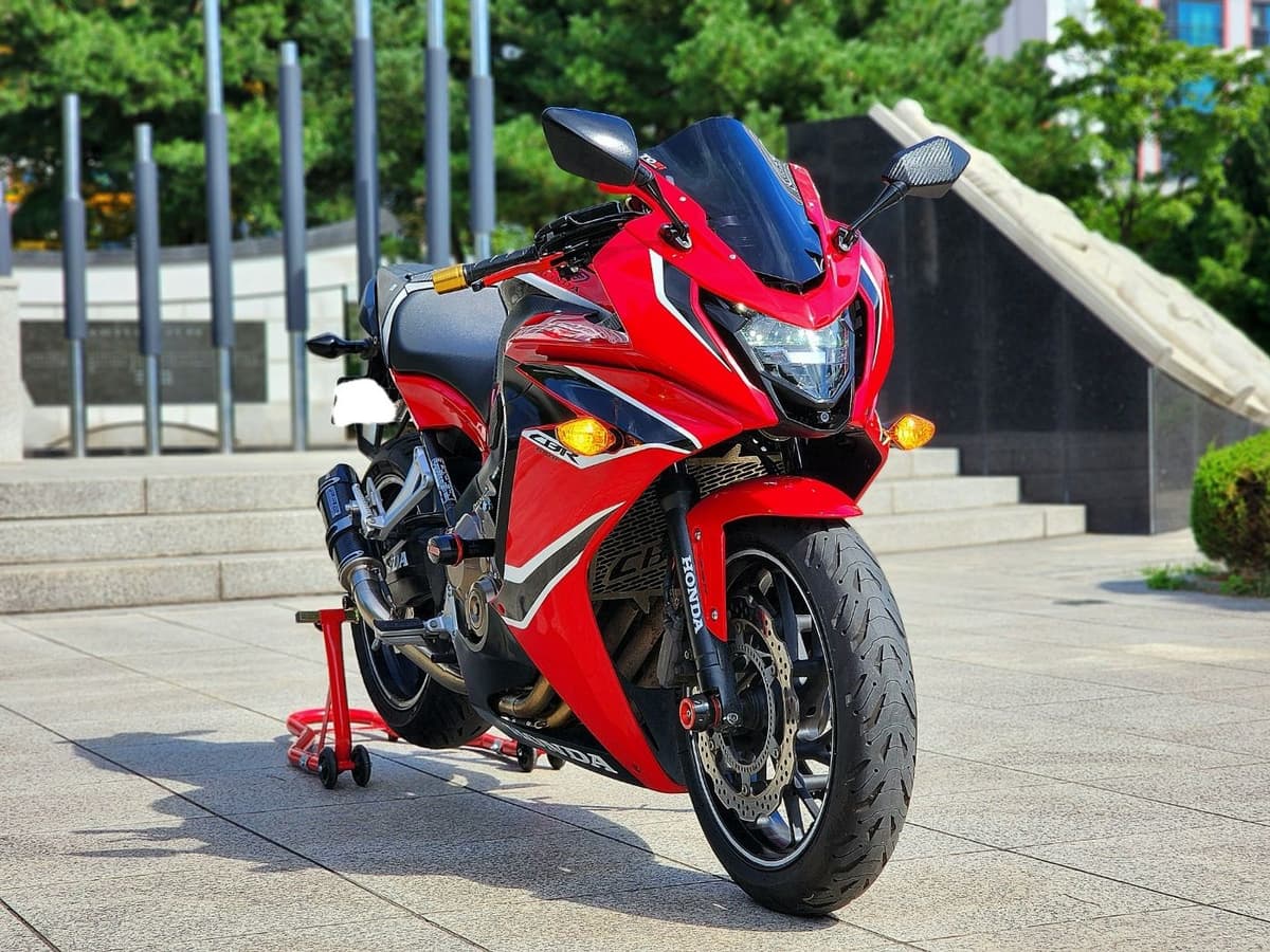 혼다 CBR 650 F 9