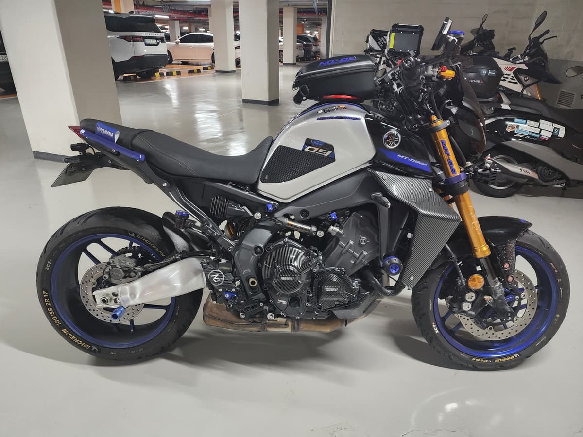 야마하 MT 09 SP 1