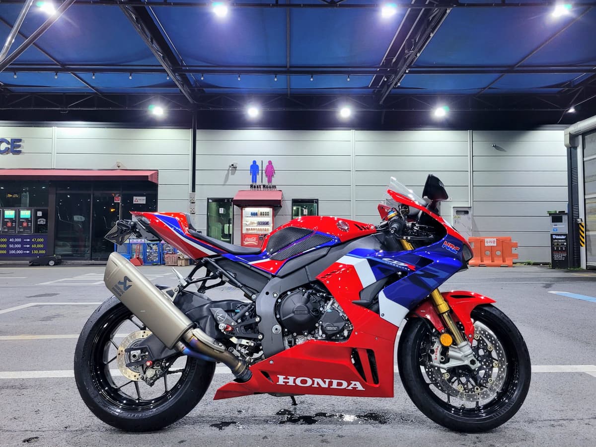 혼다 CBR 1000 RR-R 파이어블레이드 SP 1