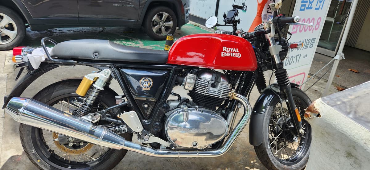 로얄엔필드 컨티넨탈 GT 650 1