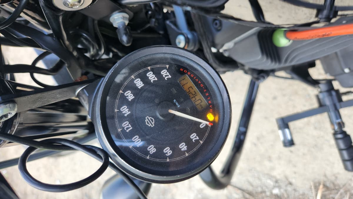 할리데이비슨 아이언 883 5