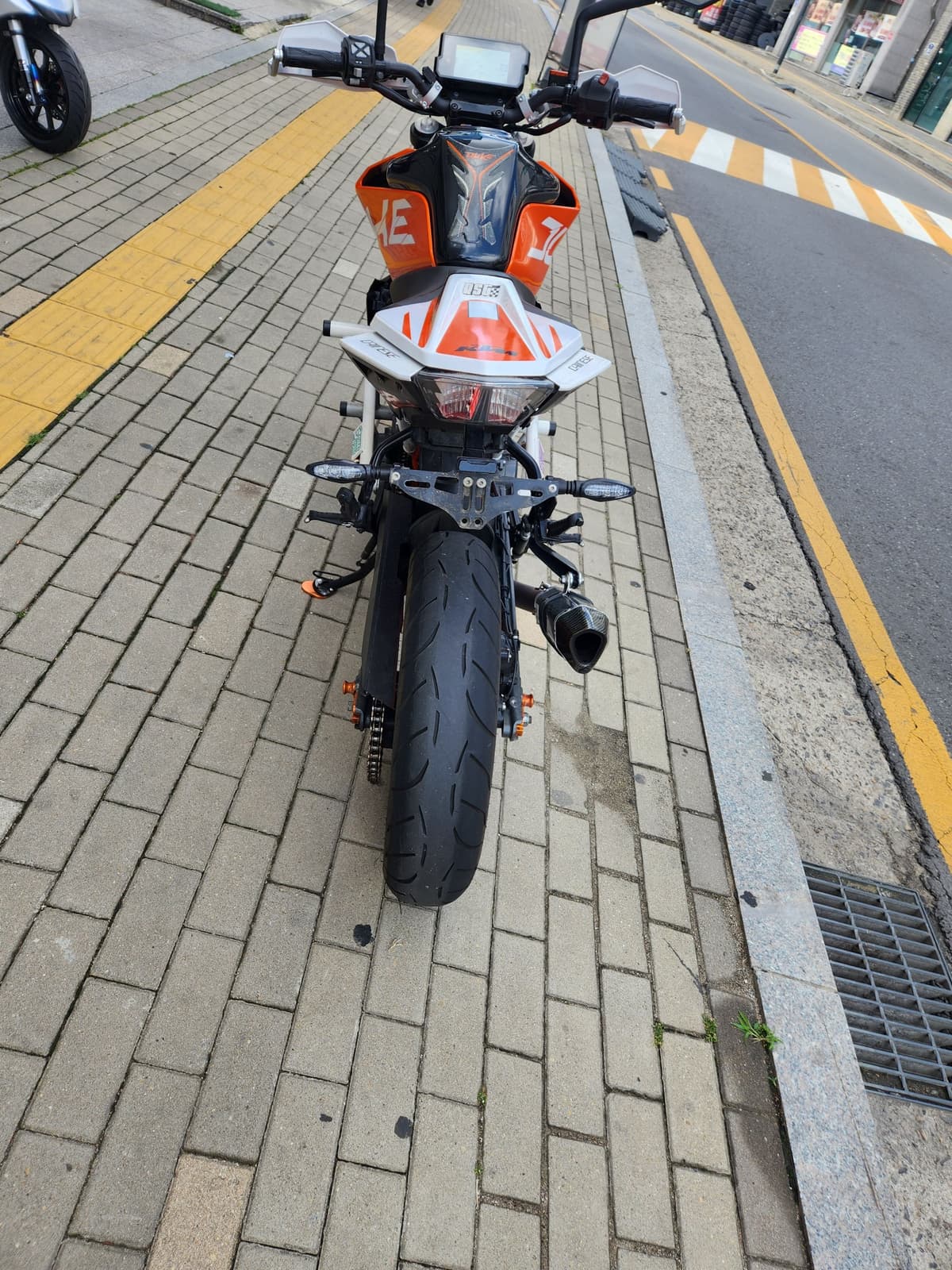 KTM 390 듀크 4