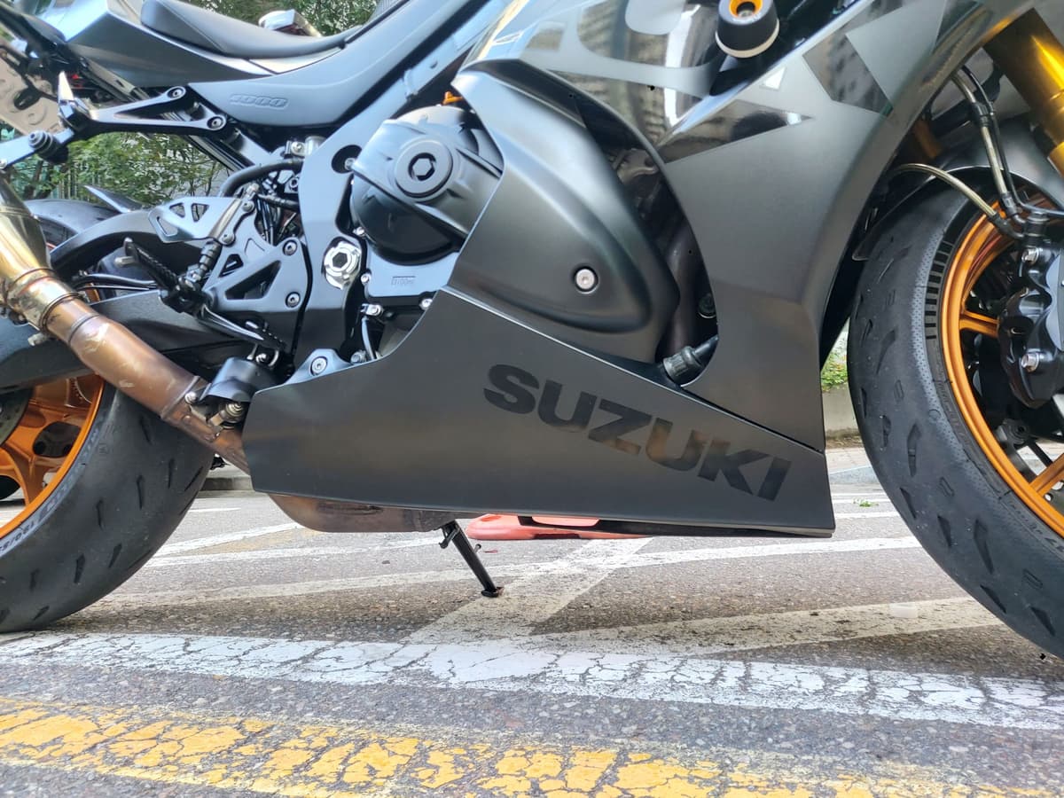 스즈키 GSX R 1000 R 블랙 에디션 12