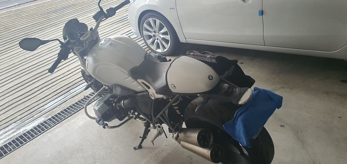 BMW R nine T 퓨어 2