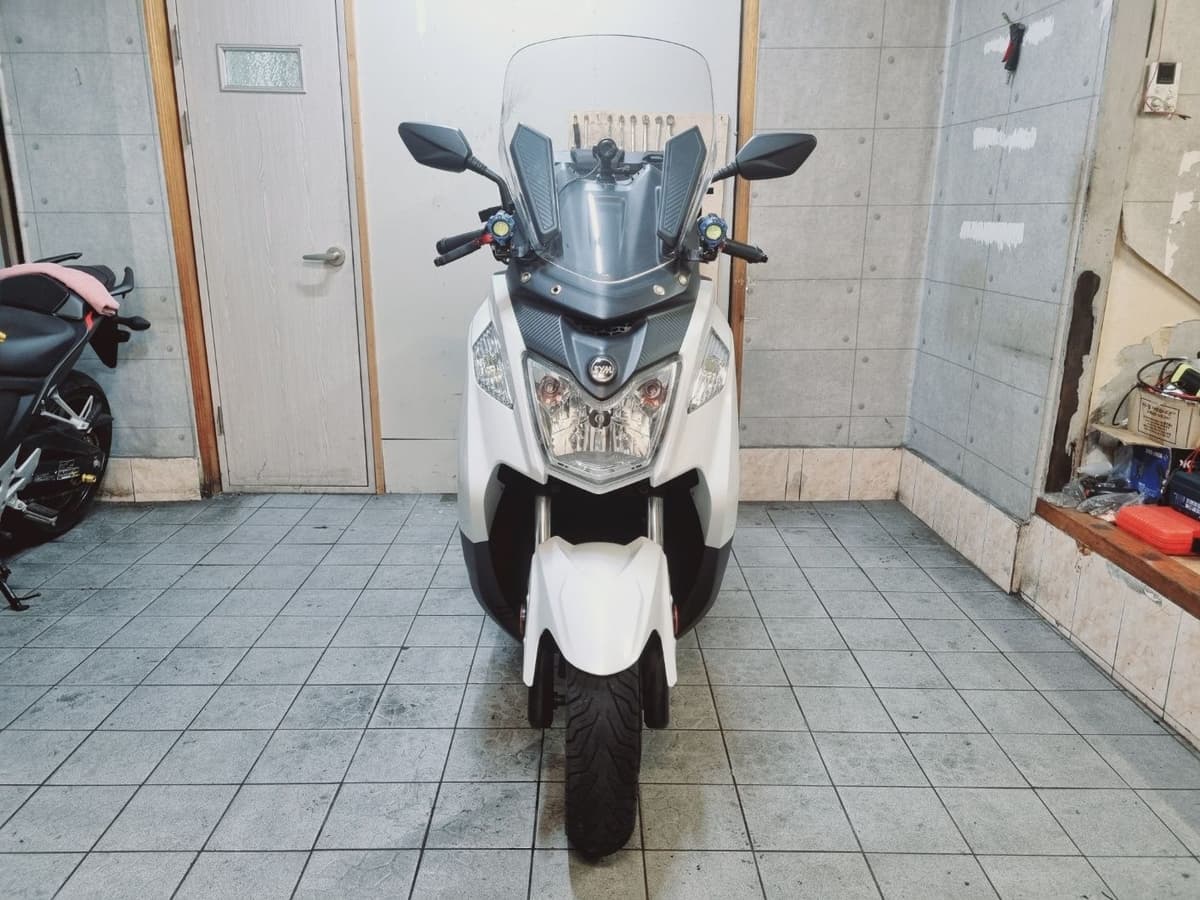 SYM 조이맥스 Z 300 ABS 2