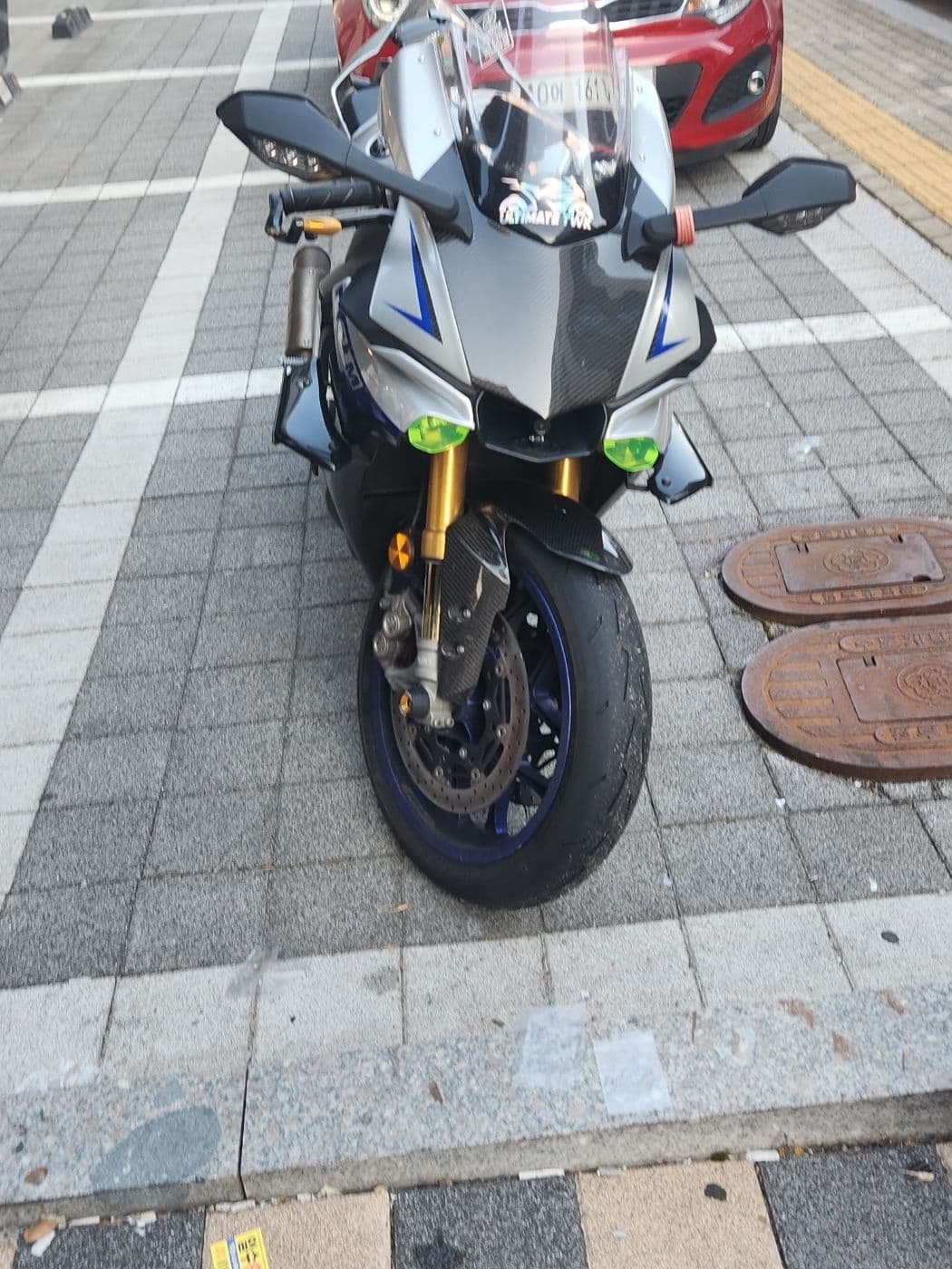 야마하 YZF R1 M 3