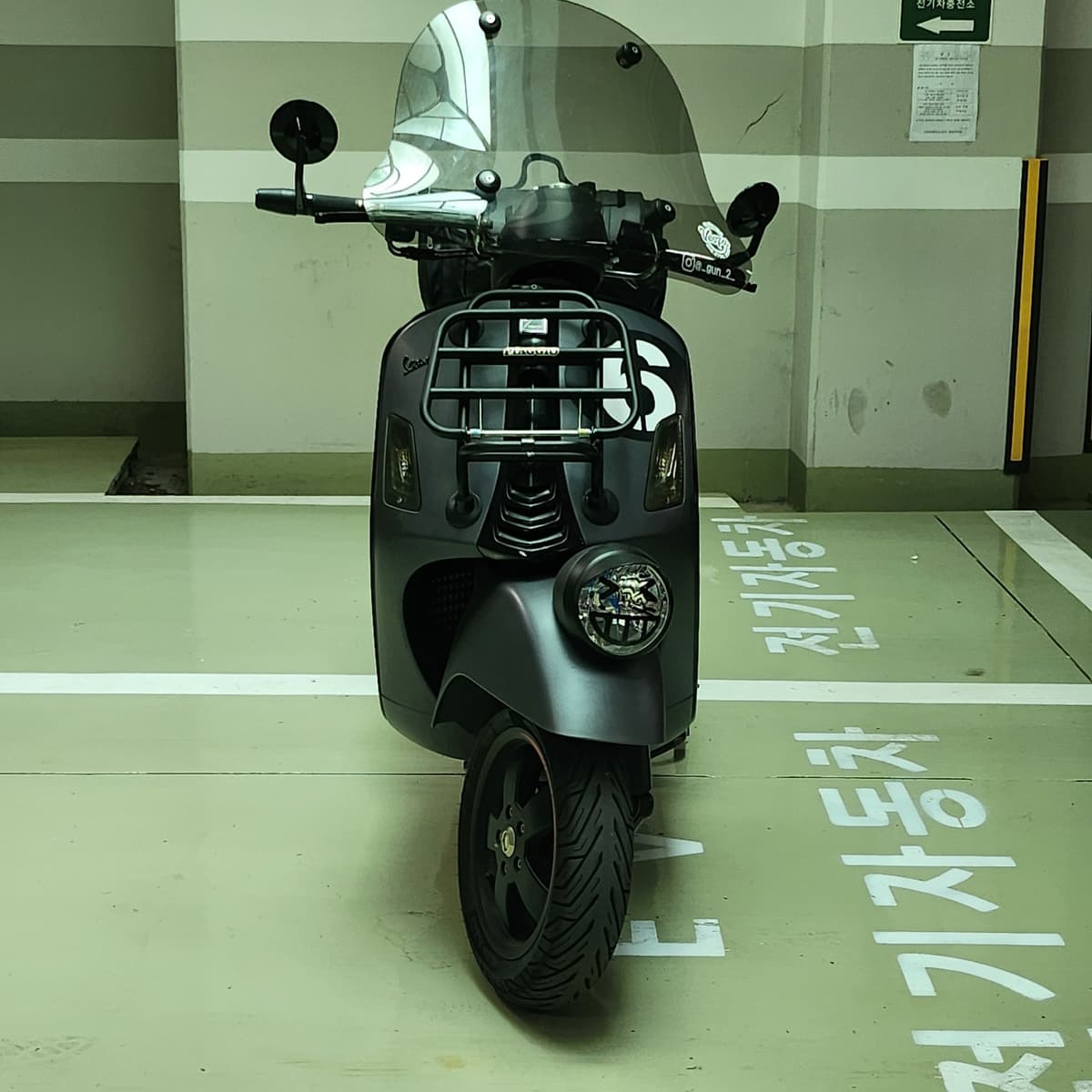 베스파 GTV 300 세이조르니 3