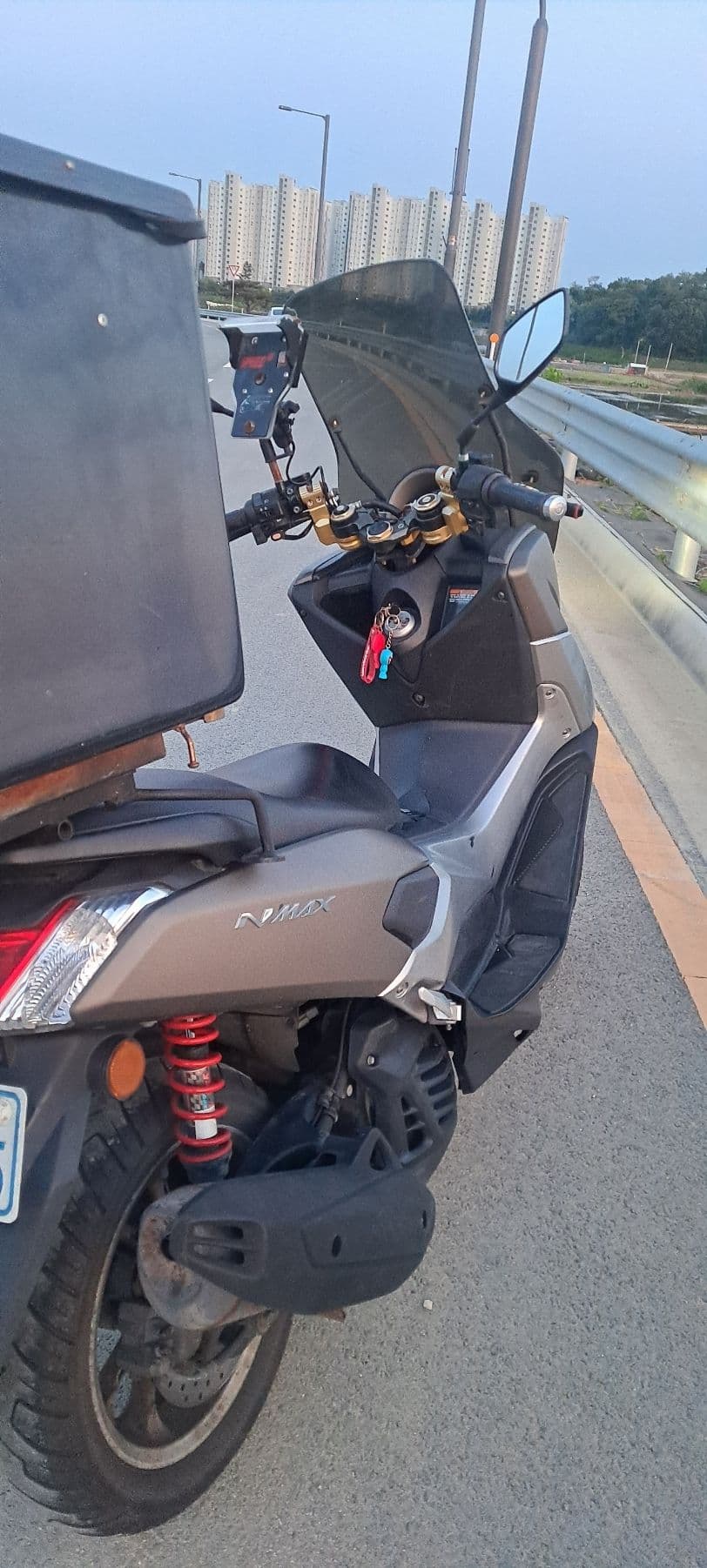 야마하 NMAX 125 4