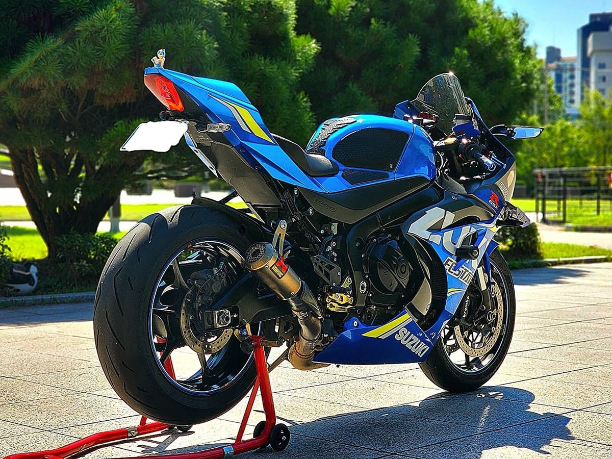 스즈키 GSX R 1000 ABS 12