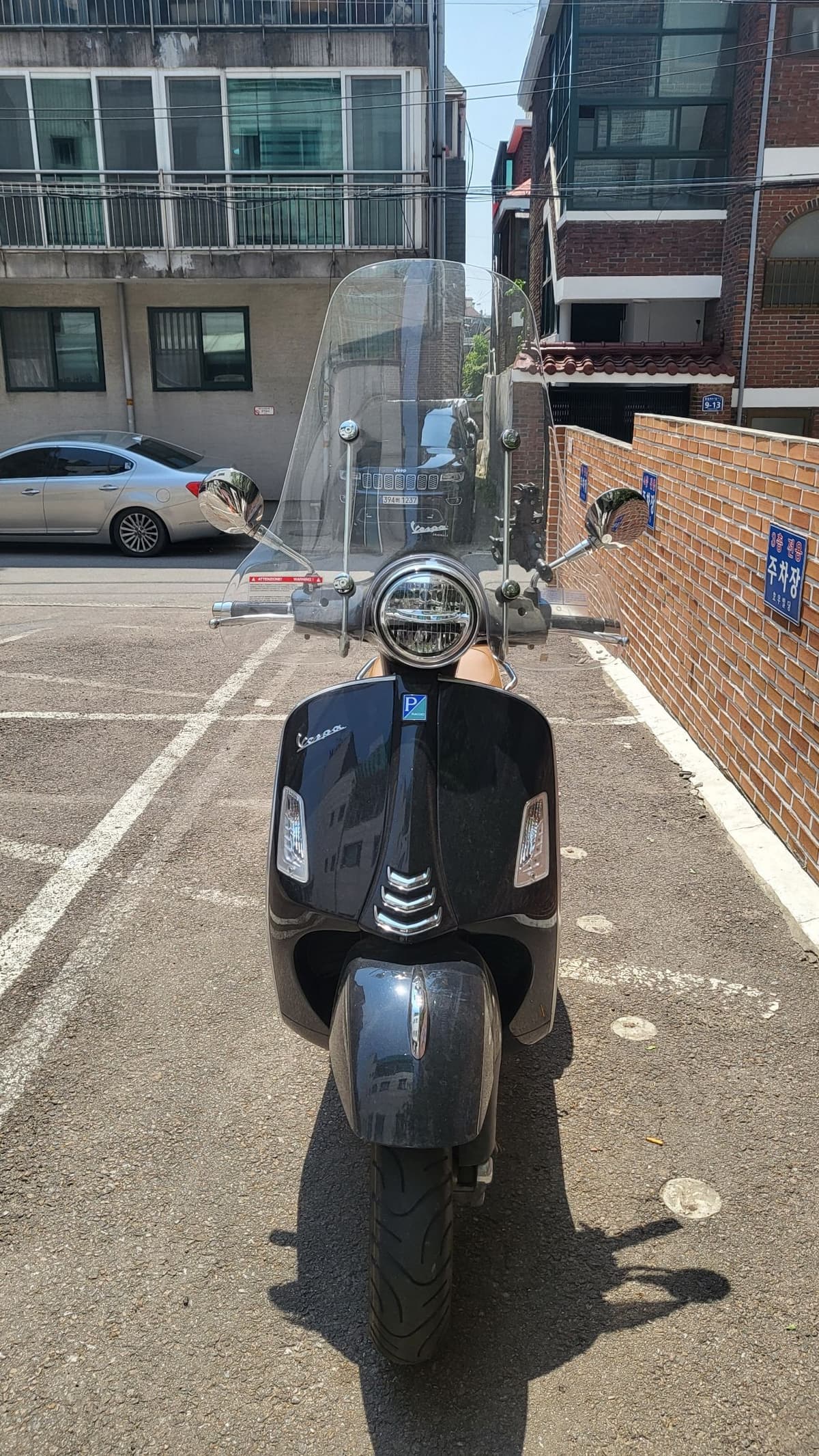 베스파 GTS 125 슈퍼스포츠 3