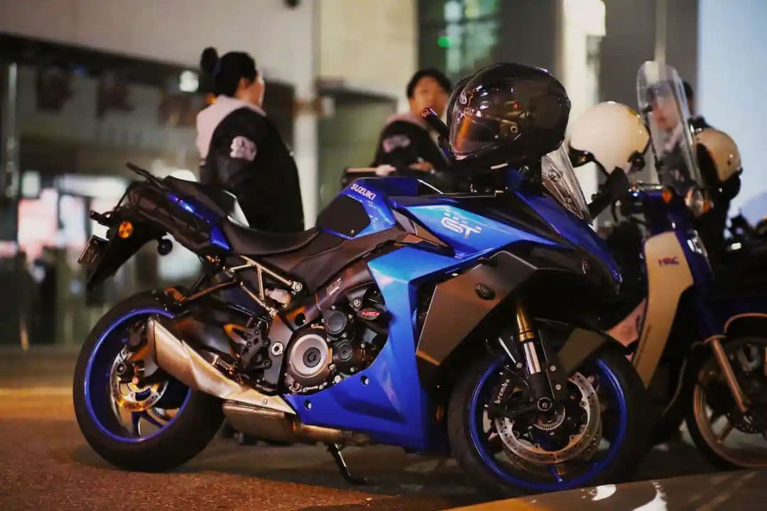 스즈키 GSX S 1000 GT 1