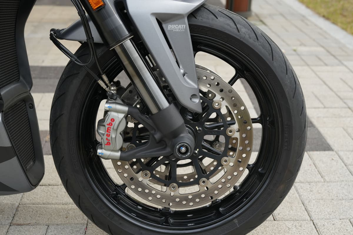 두카티 X 디아벨 블랙스타 12