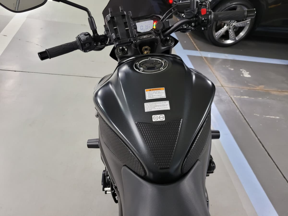 스즈키 GSX S 1000 7