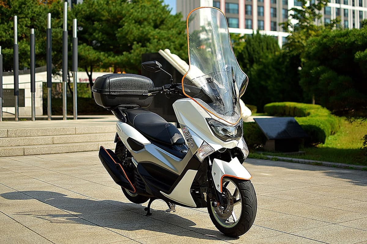 야마하 NMAX 125 11