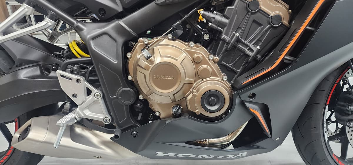 혼다 CBR 650 R MT 7