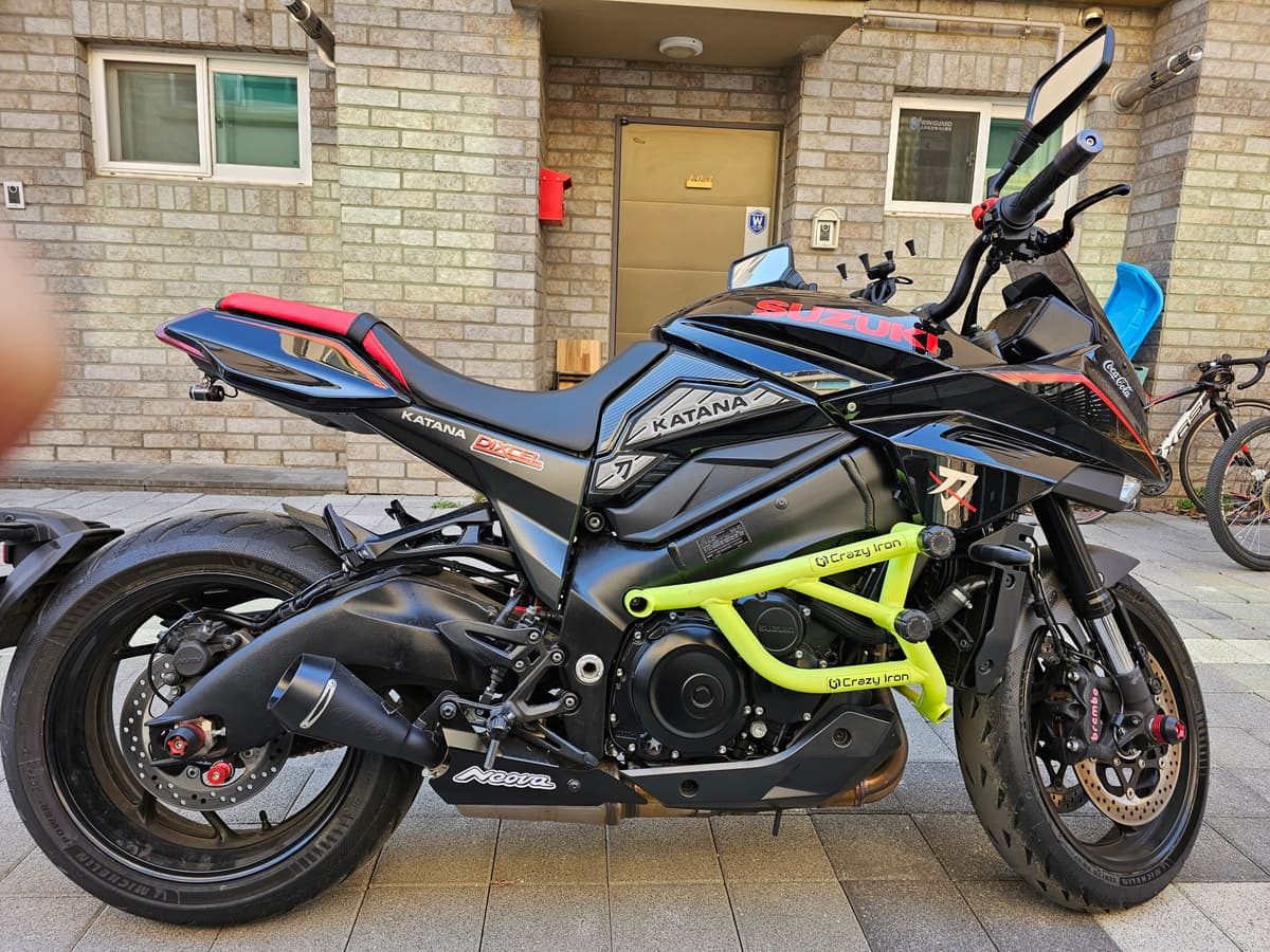 스즈키 카타나 1000 1