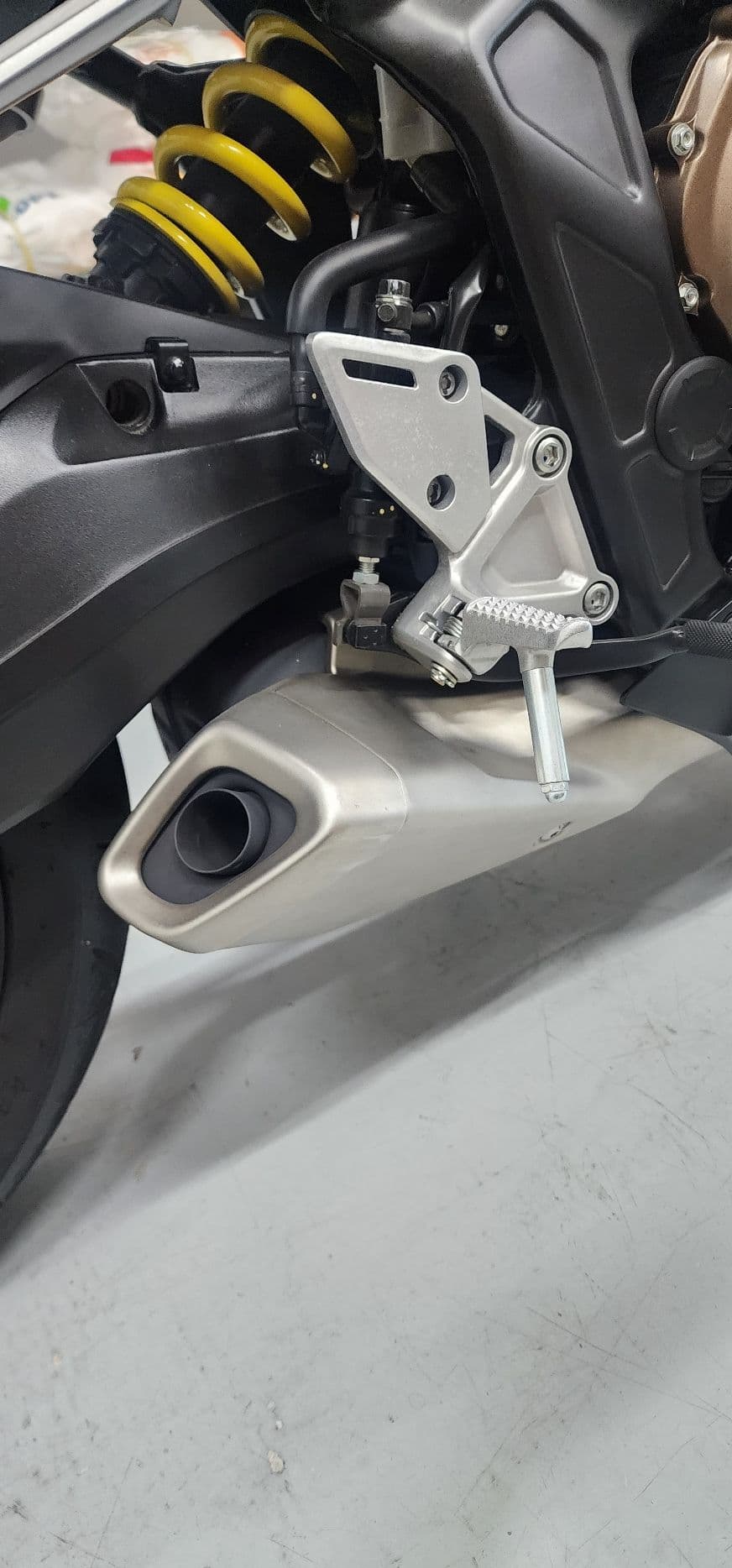 혼다 CBR 650 R MT 10