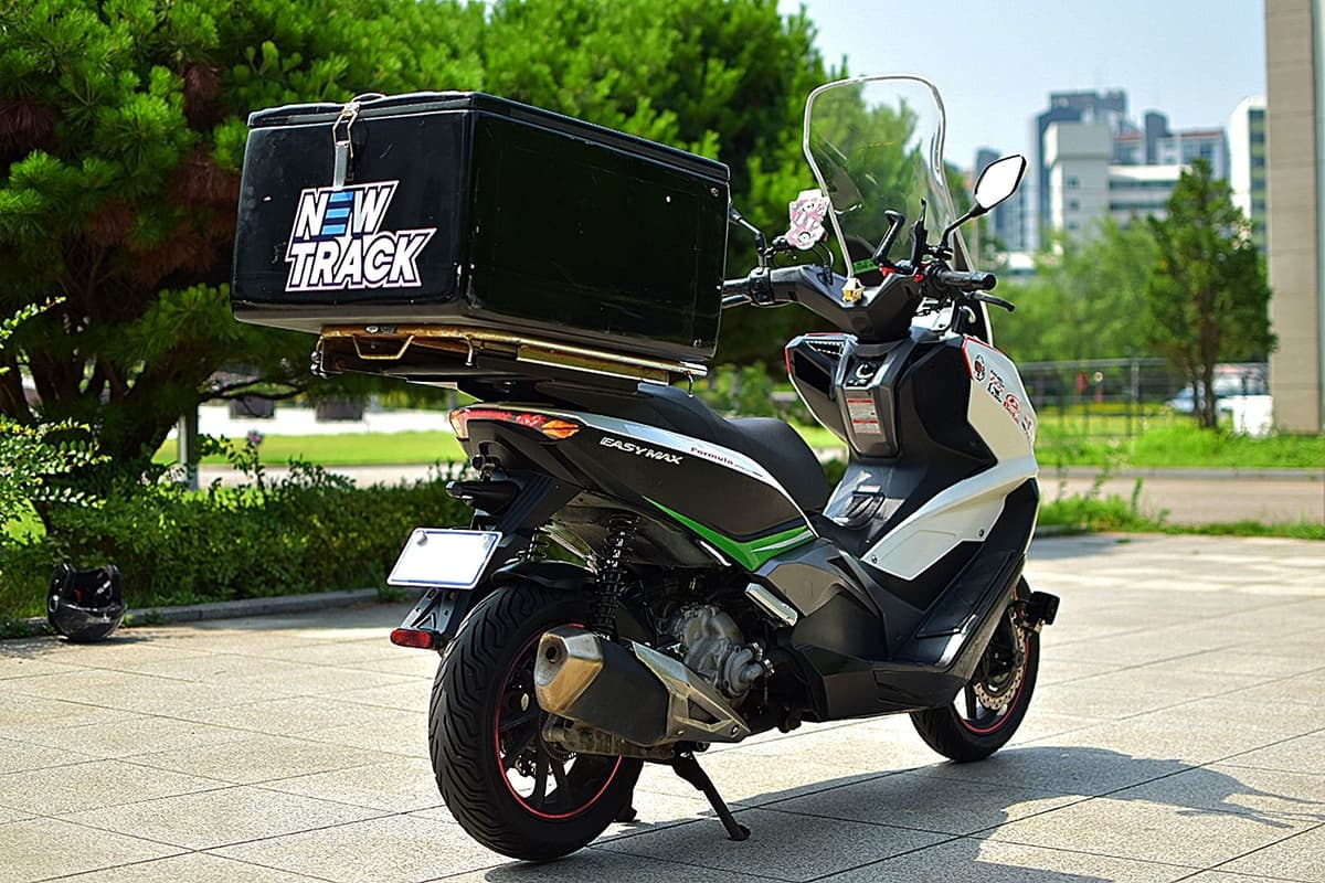 케이앤씨모터스 이지맥스 300 ABS 13