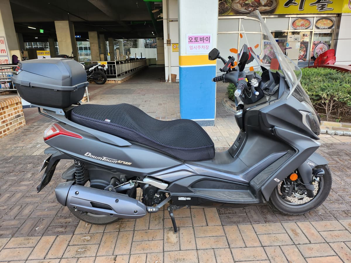 킴코 다운타운 ST 125 i ABS 1