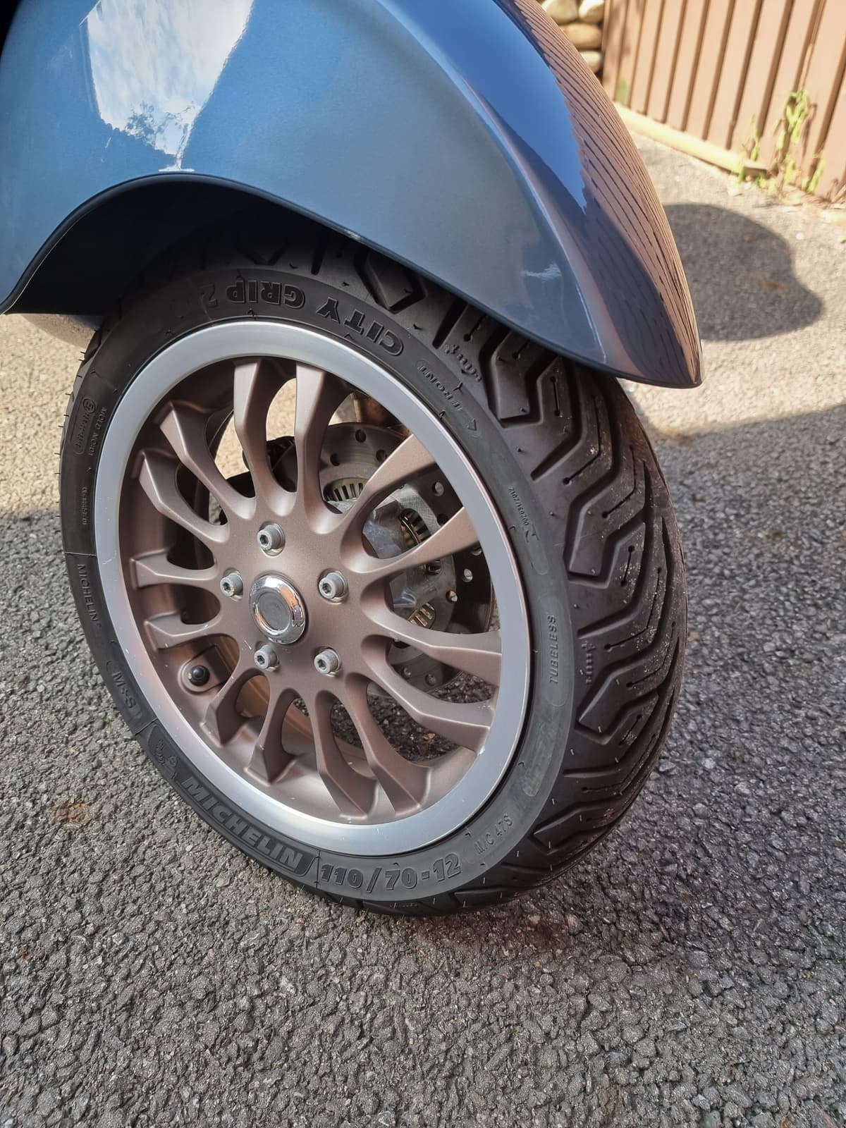 베스파 스프린트 125 ABS more