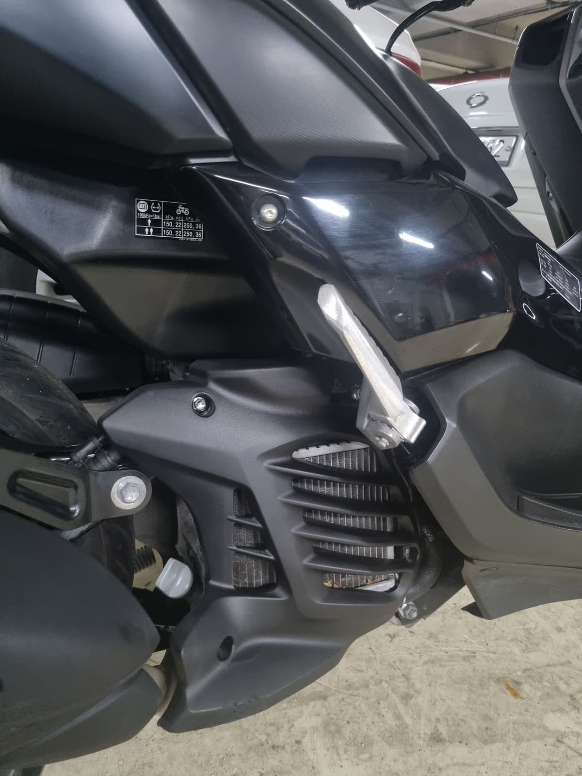 야마하 NMAX 125 7