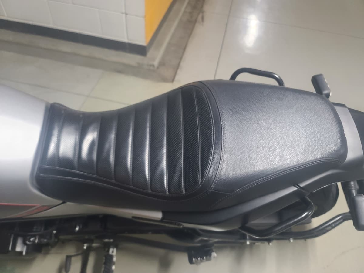 베넬리 레온치노 500 7